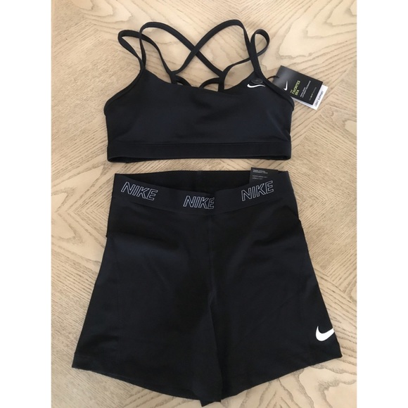 Nike Other - *BUNDLE* Women Nike Sport Bra/Shorts
